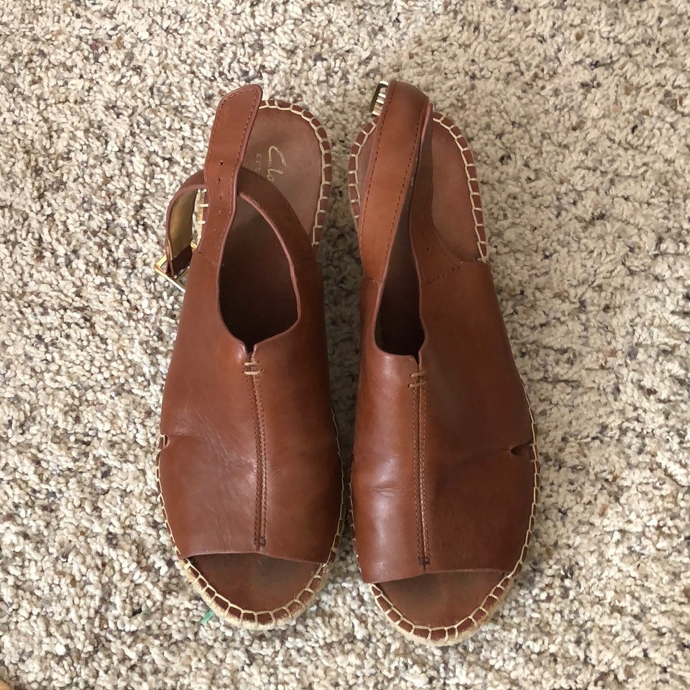 Clarks size 9 brown leather espadrille wedges